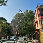 Lovely Flat In Greens At The Heart Of Kuzguncuk