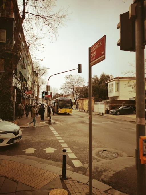 Daire Lovely Flat In Greens At The Heart Of Kuzguncuk *